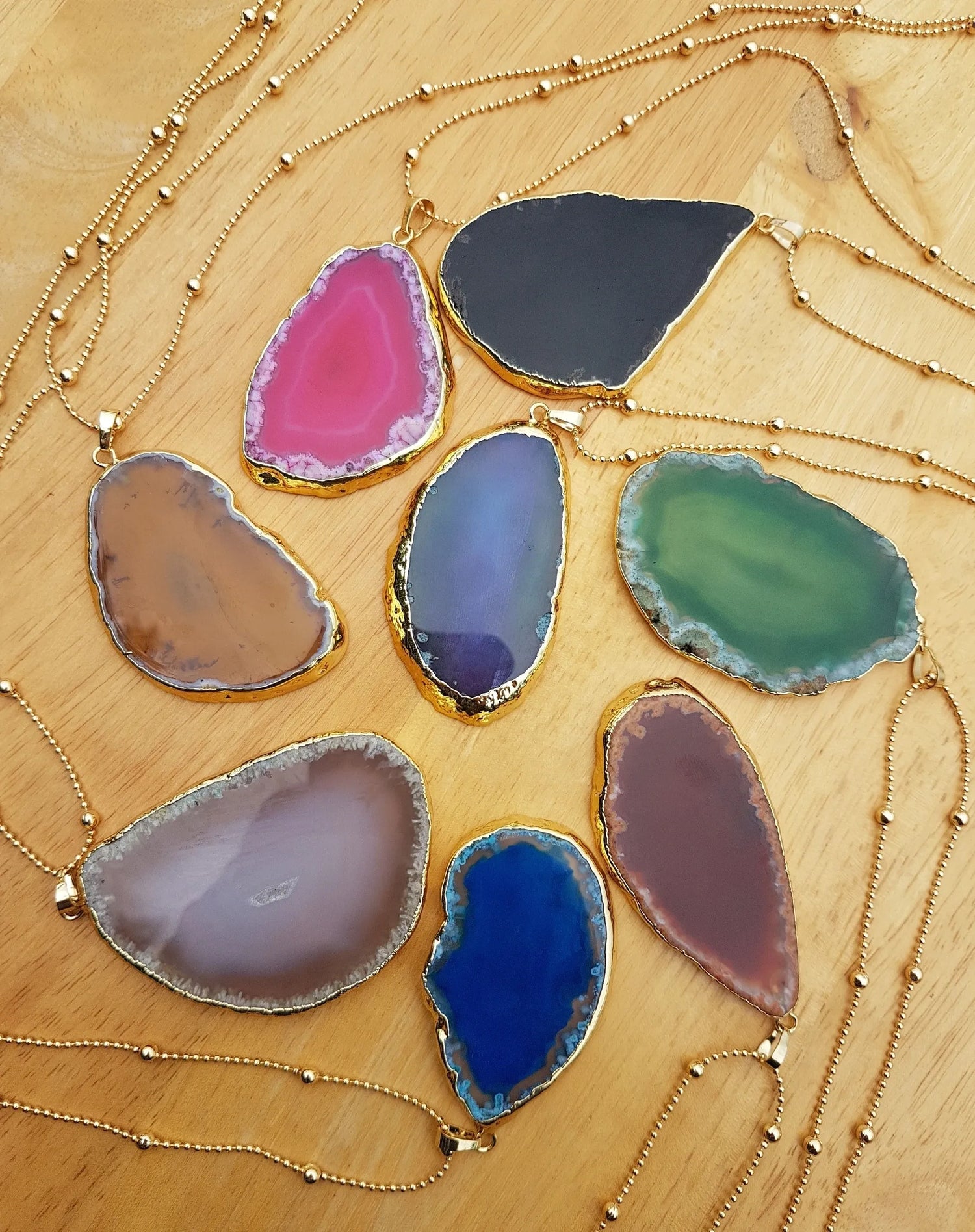 YAA YAA LONDON Pink Agate Slice Long Gold Bead Necklace